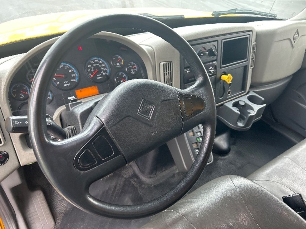 2019 International MA025 DuraStar 4300 photo 14