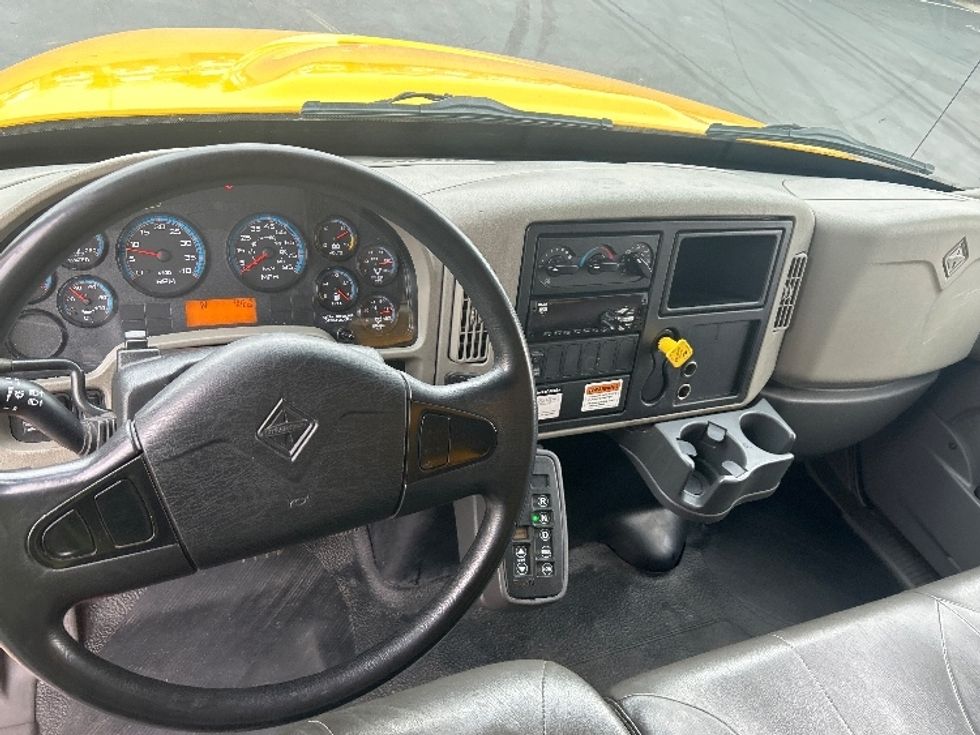 2019 International MA025 DuraStar 4300 photo 15