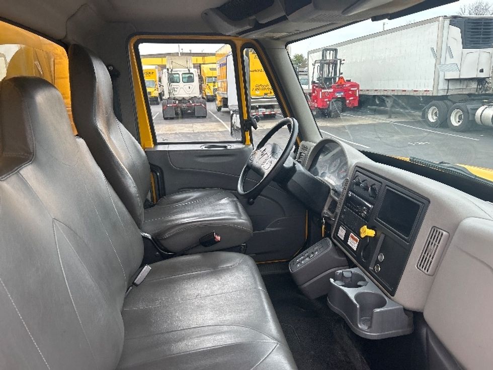 2019 International MA025 DuraStar 4300 photo 17