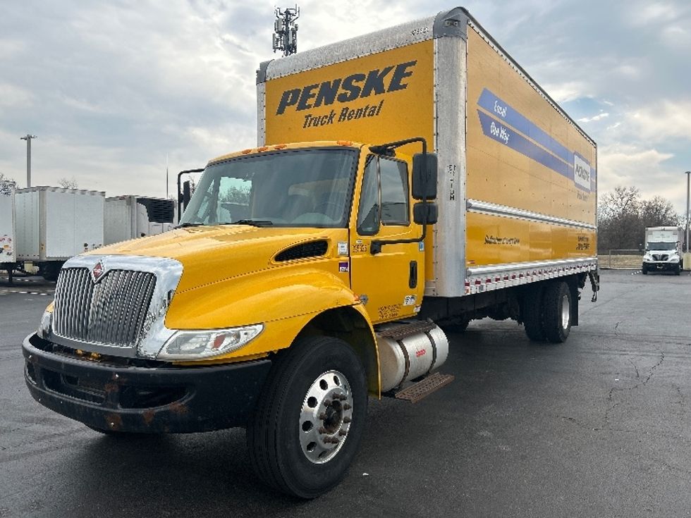 2019 International MA025 DuraStar 4300 photo 3