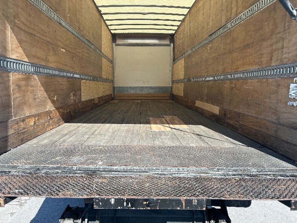 Medium Duty Box Truck-Light and Medium Duty Trucks-International-2019-4300-Tampa-FL-134,393\n\t\tmiles-$ 52,500 - Image 10