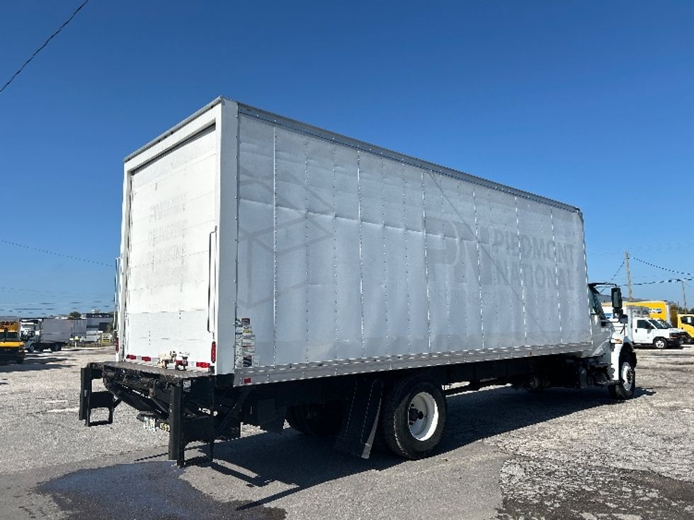 Medium Duty Box Truck-Light and Medium Duty Trucks-International-2019-4300-Tampa-FL-134,393\n\t\tmiles-$ 52,500 - Image 13