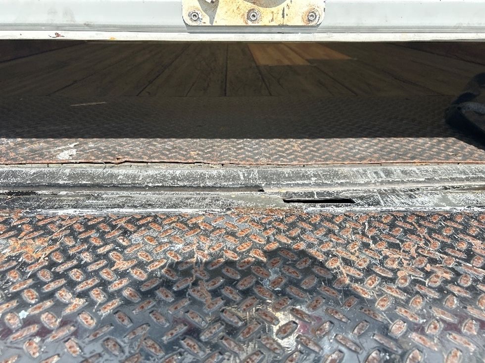 Medium Duty Box Truck-Light and Medium Duty Trucks-International-2019-4300-Tampa-FL-134,393\n\t\tmiles-$ 52,500 - Image 27