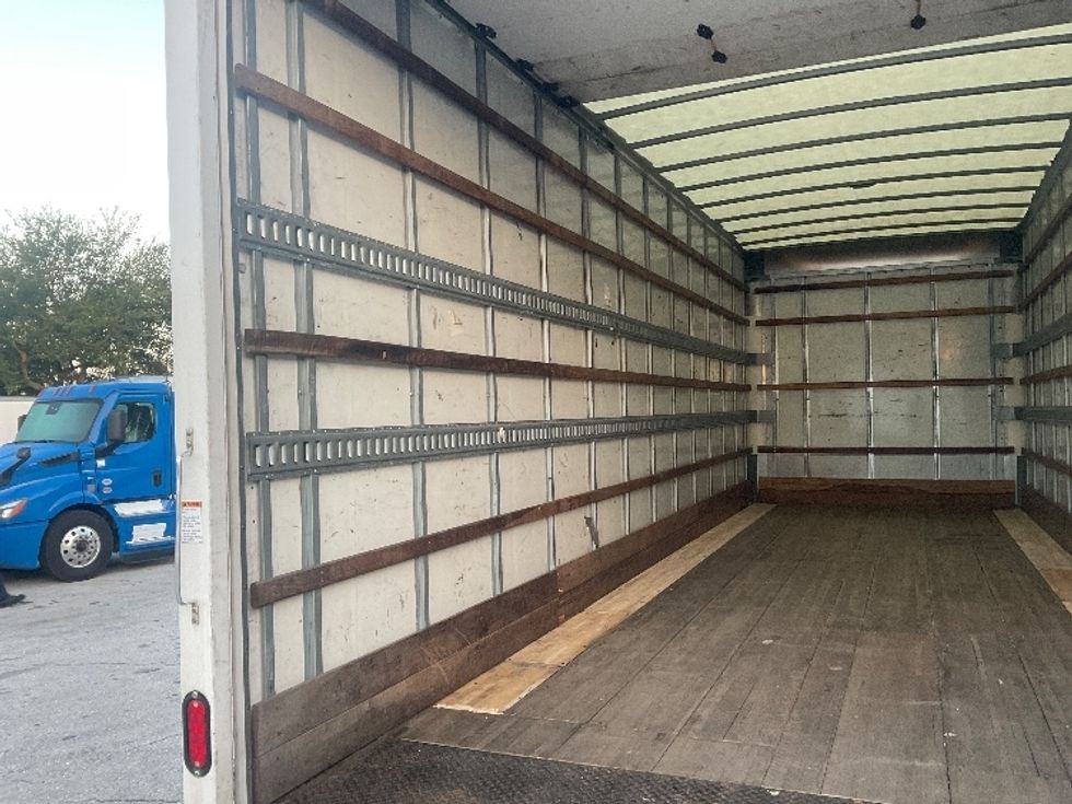 Medium Duty Box Truck-Light and Medium Duty Trucks-International-2019-4300-Tampa-FL-166,568\n\t\tmiles-$ 48,000 - Image 11