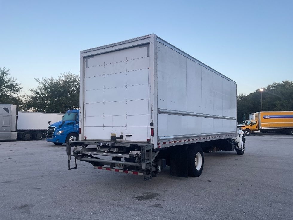 Medium Duty Box Truck-Light and Medium Duty Trucks-International-2019-4300-Tampa-FL-166,568\n\t\tmiles-$ 48,000 - Image 13