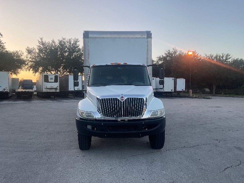 Medium Duty Box Truck-Light and Medium Duty Trucks-International-2019-4300-Tampa-FL-166,568\n\t\tmiles-$ 48,000 - Image 2