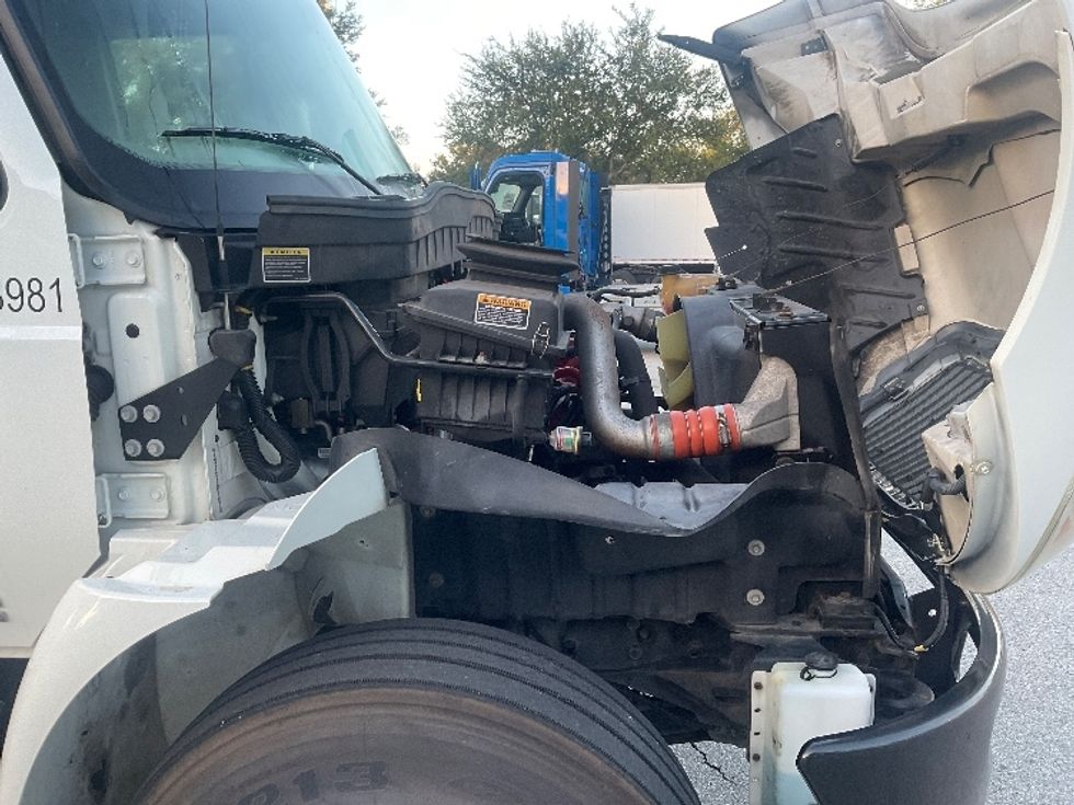 Medium Duty Box Truck-Light and Medium Duty Trucks-International-2019-4300-Tampa-FL-166,568\n\t\tmiles-$ 48,000 - Image 23