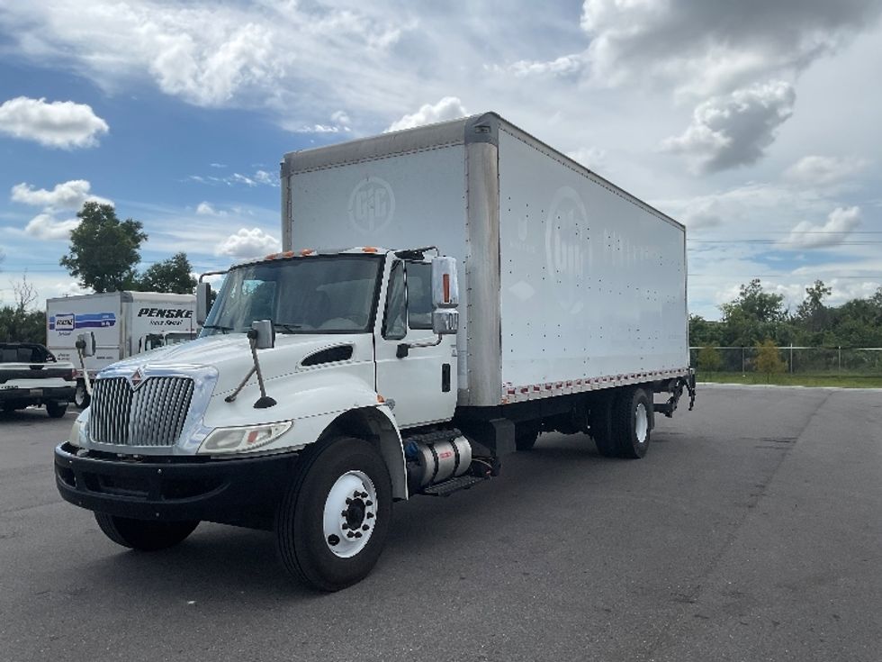 Medium Duty Box Truck-Light and Medium Duty Trucks-International-2019-4300-Tampa-FL-247,057\n\t\tmiles-$ 36,500 - Image 3