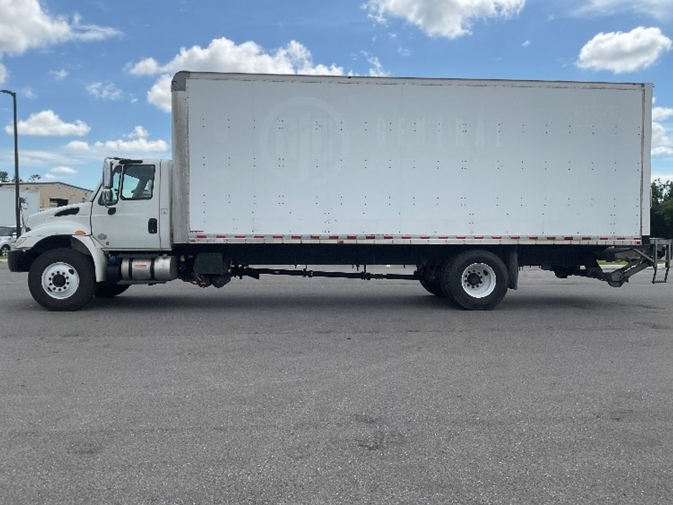 Medium Duty Box Truck-Light and Medium Duty Trucks-International-2019-4300-Tampa-FL-247,057\n\t\tmiles-$ 36,500 - Image 4