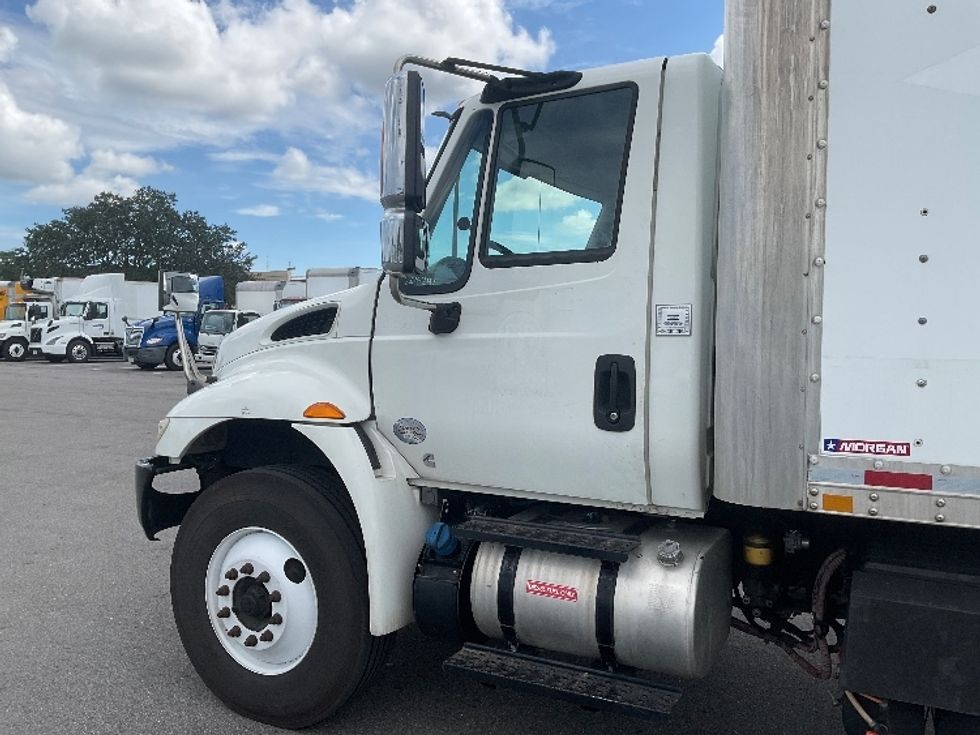 Medium Duty Box Truck-Light and Medium Duty Trucks-International-2019-4300-Tampa-FL-247,057\n\t\tmiles-$ 36,500 - Image 5