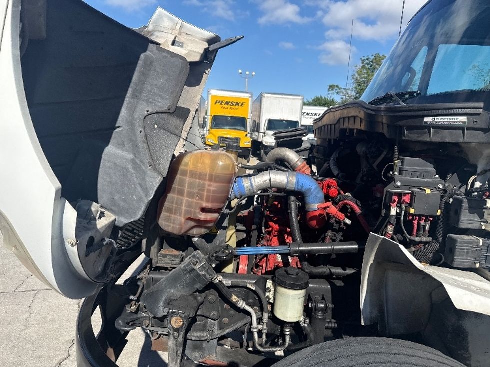 Medium Duty Box Truck-Light and Medium Duty Trucks-International-2019-4300-Tampa-FL-266,779\n\t\tmiles-$ 29,250 - Image 23