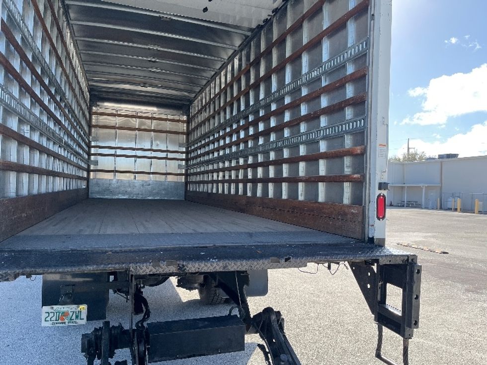 Medium Duty Box Truck-Light and Medium Duty Trucks-International-2019-4300-Tampa-FL-97,791\n\t\tmiles-$ 54,750 - Image 12