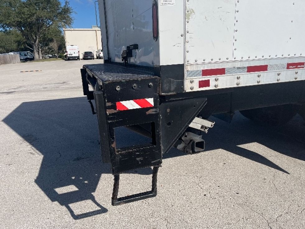 Medium Duty Box Truck-Light and Medium Duty Trucks-International-2019-4300-Tampa-FL-97,791\n\t\tmiles-$ 54,750 - Image 25