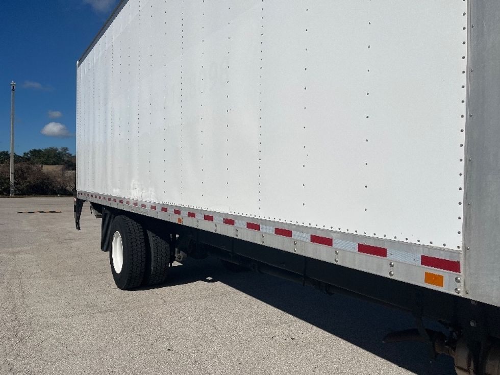 Medium Duty Box Truck-Light and Medium Duty Trucks-International-2019-4300-Tampa-FL-97,791\n\t\tmiles-$ 54,750 - Image 26
