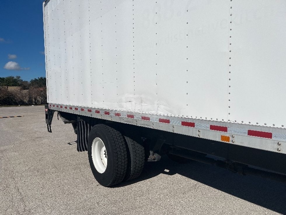 Medium Duty Box Truck-Light and Medium Duty Trucks-International-2019-4300-Tampa-FL-97,791\n\t\tmiles-$ 54,750 - Image 27