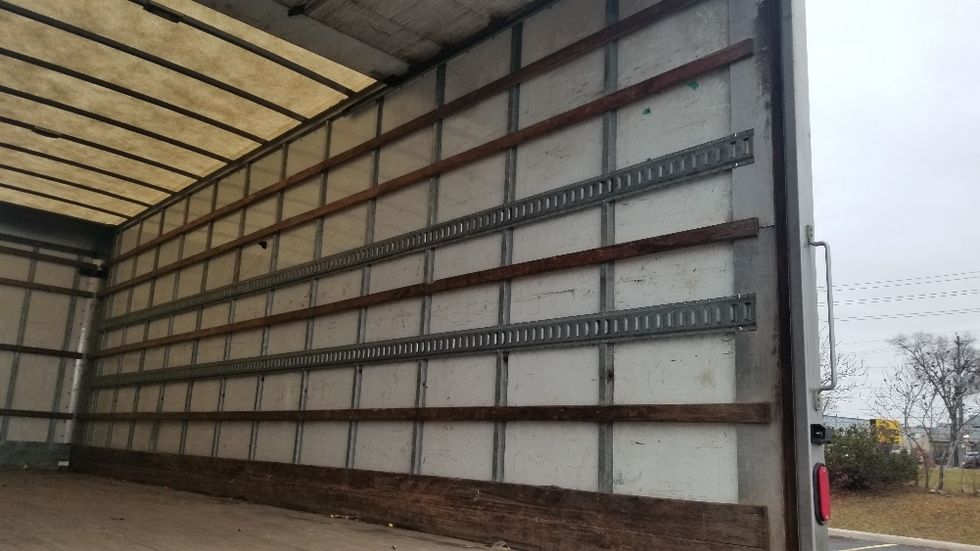 Medium Duty Box Truck-Light and Medium Duty Trucks-International-2019-4300-Toronto-ON-256,240\n\t\tkm-$ 59,750 - Image 12