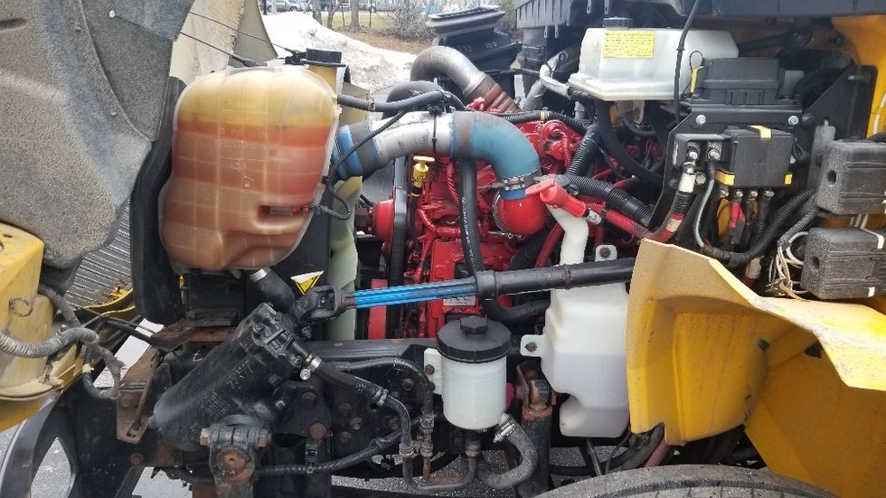 Medium Duty Box Truck-Light and Medium Duty Trucks-International-2019-4300-Toronto-ON-256,240\n\t\tkm-$ 59,750 - Image 24