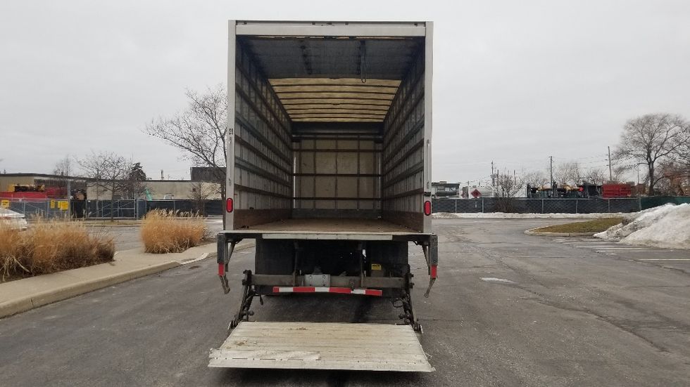 Medium Duty Box Truck-Light and Medium Duty Trucks-International-2019-4300-Toronto-ON-256,240\n\t\tkm-$ 59,750 - Image 9