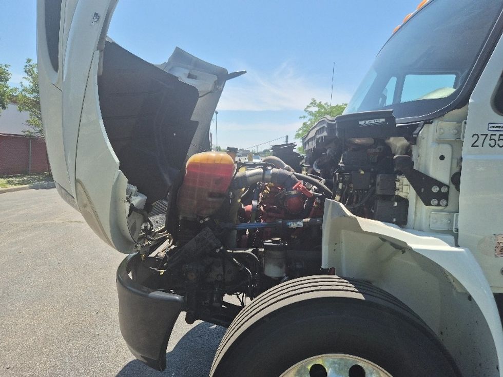 Medium Duty Box Truck-Light and Medium Duty Trucks-International-2019-4300-Toronto-ON-294,284\n\t\tkm-$ 45,750 - Image 24