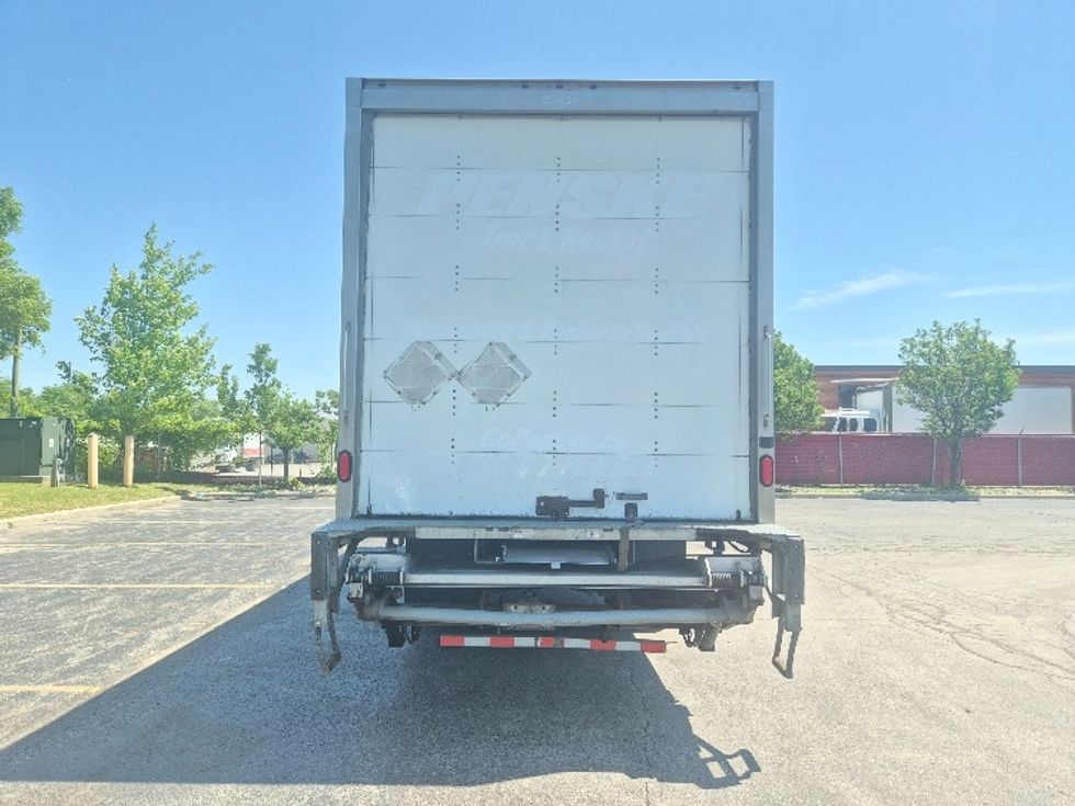 Medium Duty Box Truck-Light and Medium Duty Trucks-International-2019-4300-Toronto-ON-294,284\n\t\tkm-$ 45,750 - Image 7