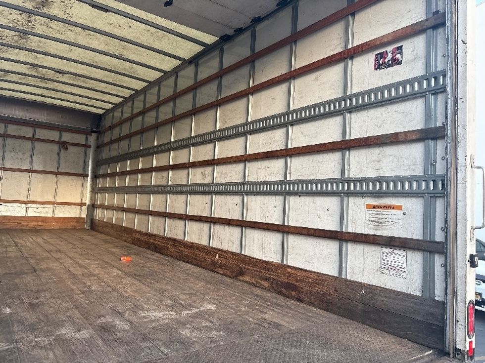 Medium Duty Box Truck-Light and Medium Duty Trucks-International-2019-4300-Torrance-CA-116,772\n\t\tmiles-$ 55,500 - Image 12