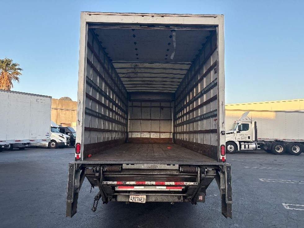 Medium Duty Box Truck-Light and Medium Duty Trucks-International-2019-4300-Torrance-CA-116,772\n\t\tmiles-$ 55,500 - Image 8