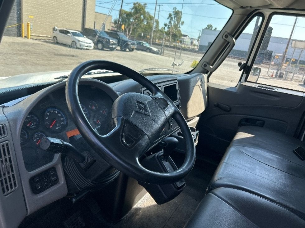 Medium Duty Box Truck-Light and Medium Duty Trucks-International-2019-4300-Torrance-CA-138,349\n\t\tmiles-$ 50,000 - Image 17