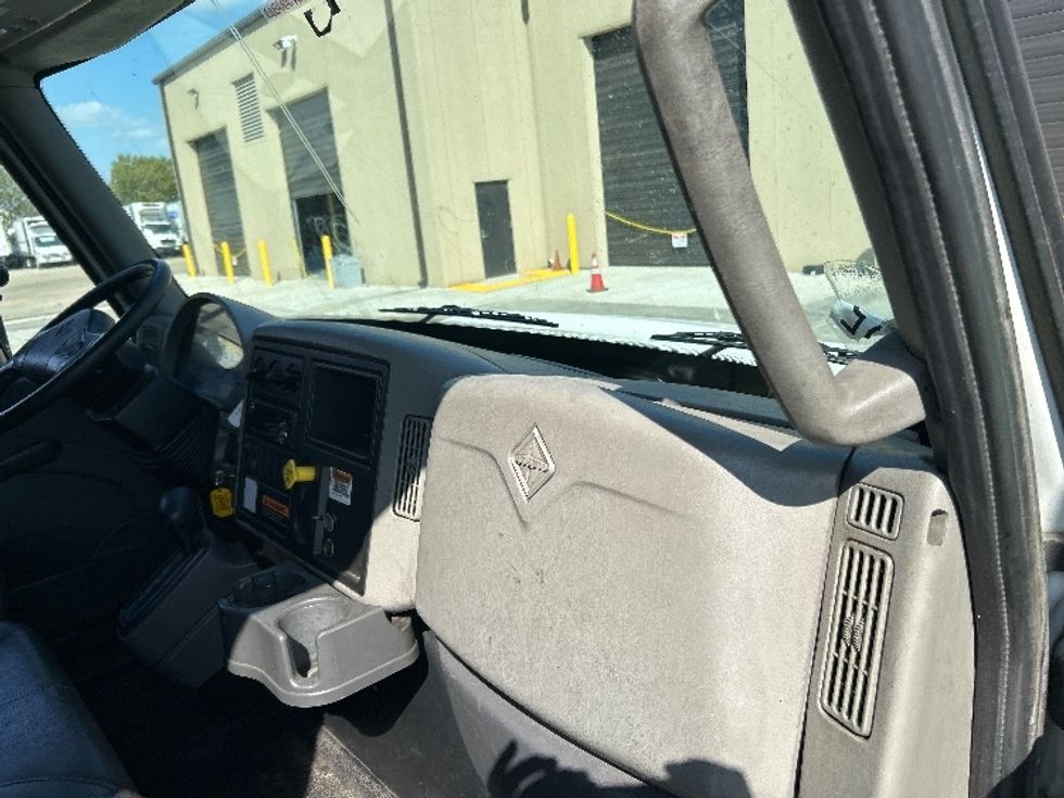 Medium Duty Box Truck-Light and Medium Duty Trucks-International-2019-4300-Torrance-CA-138,349\n\t\tmiles-$ 50,000 - Image 21
