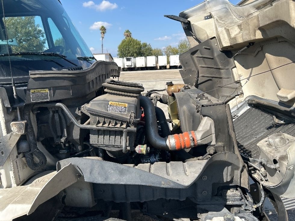 Medium Duty Box Truck-Light and Medium Duty Trucks-International-2019-4300-Torrance-CA-138,349\n\t\tmiles-$ 50,000 - Image 23