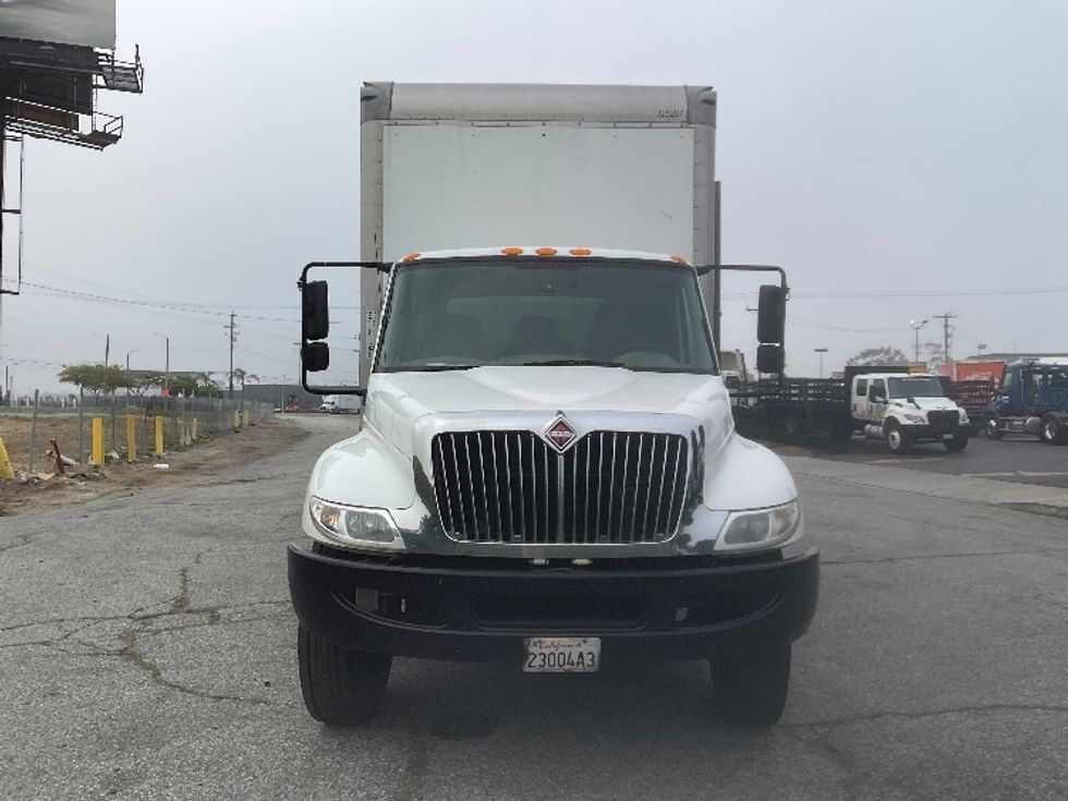 Medium Duty Box Truck-Light and Medium Duty Trucks-International-2019-4300-Torrance-CA-236,181\n\t\tmiles-$ 34,750 - Image 2