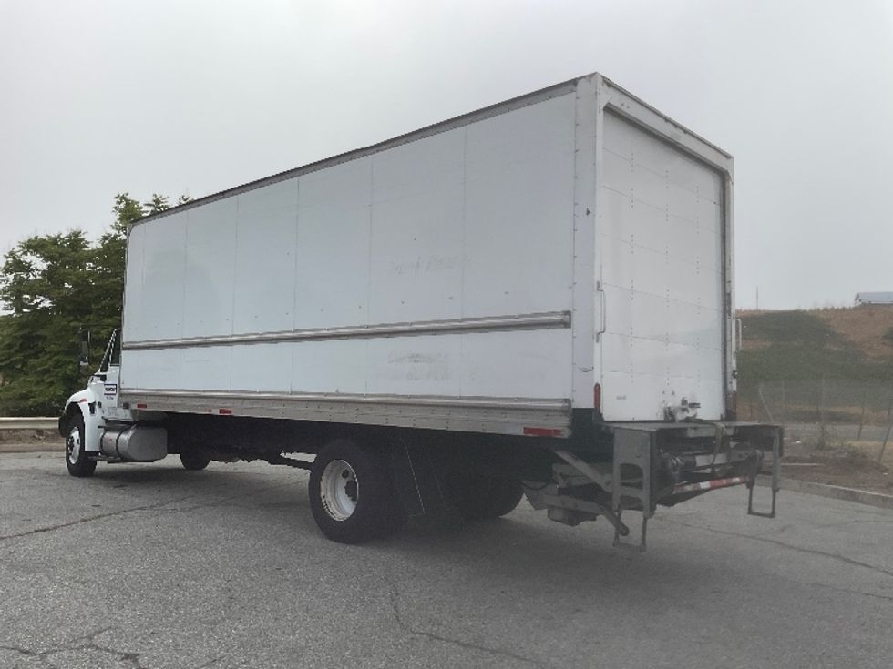 Medium Duty Box Truck-Light and Medium Duty Trucks-International-2019-4300-Torrance-CA-236,181\n\t\tmiles-$ 34,750 - Image 6