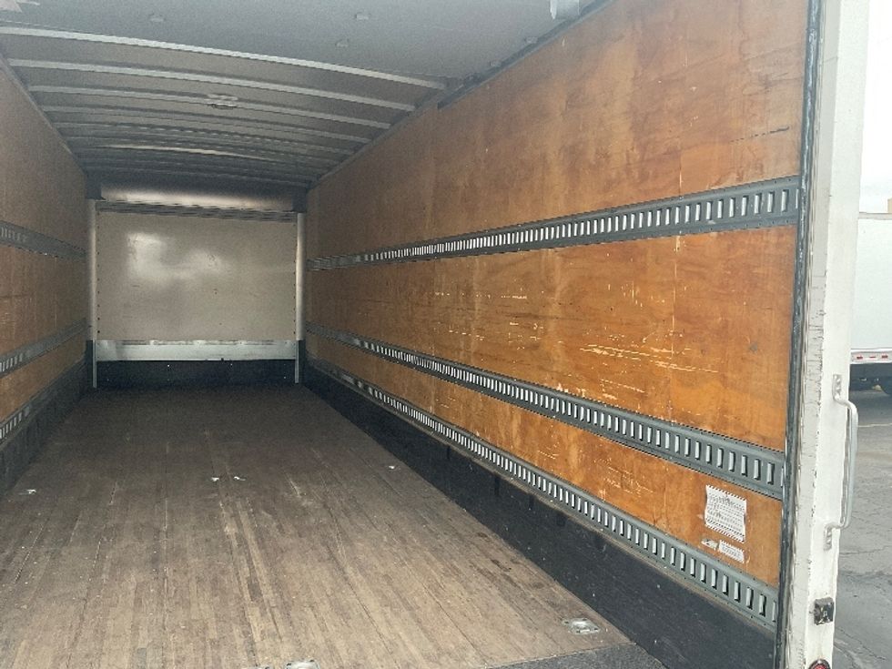 Medium Duty Box Truck-Light and Medium Duty Trucks-International-2019-4300-Torrance-CA-30,000\n\t\tmiles-$ 57,250 - Image 12