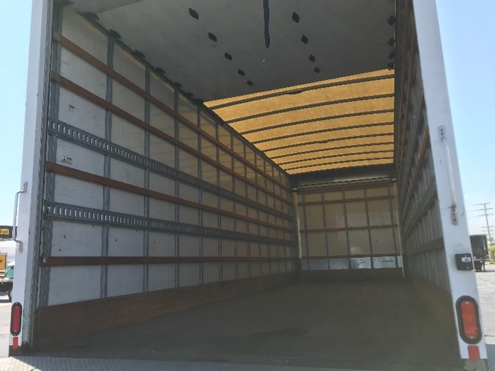 Medium Duty Box Truck-Light and Medium Duty Trucks-International-2019-4300-Torrance-CA-72,237\n\t\tmiles-$ 56,250 - Image 11
