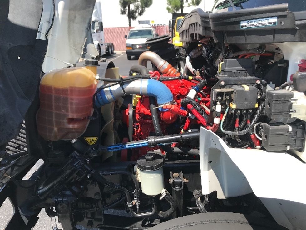 Medium Duty Box Truck-Light and Medium Duty Trucks-International-2019-4300-Torrance-CA-72,237\n\t\tmiles-$ 56,250 - Image 24