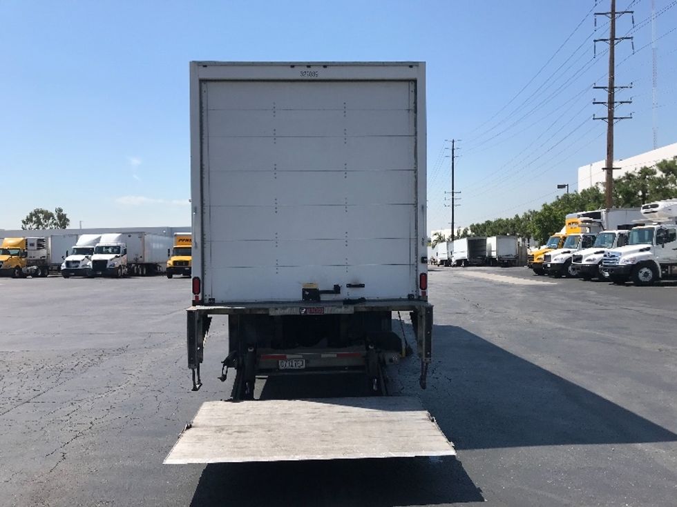 Medium Duty Box Truck-Light and Medium Duty Trucks-International-2019-4300-Torrance-CA-72,237\n\t\tmiles-$ 56,250 - Image 9
