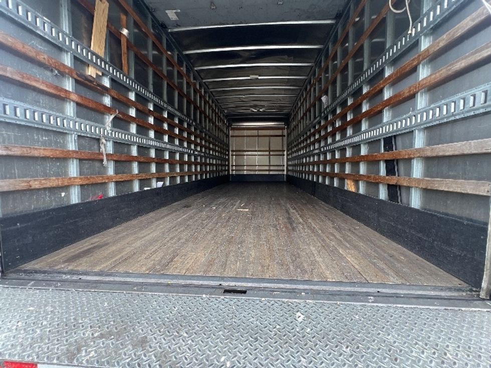 Medium Duty Box Truck-Light and Medium Duty Trucks-International-2019-4300-Torrance-CA-90,200\n\t\tmiles-$ 54,500 - Image 10