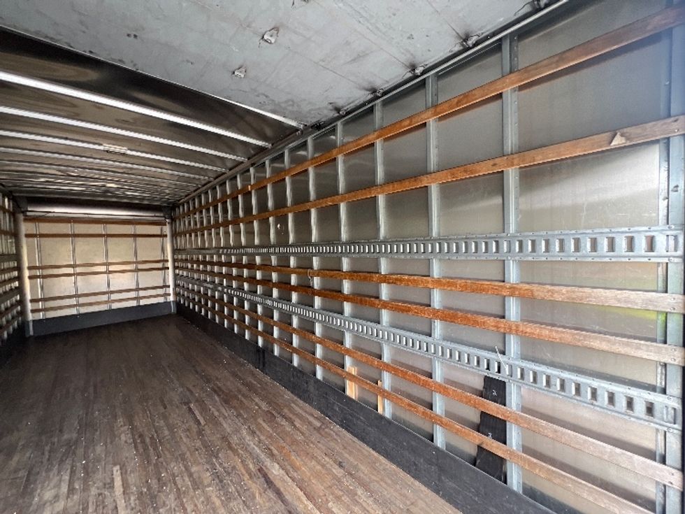 Medium Duty Box Truck-Light and Medium Duty Trucks-International-2019-4300-Torrance-CA-90,200\n\t\tmiles-$ 54,500 - Image 12