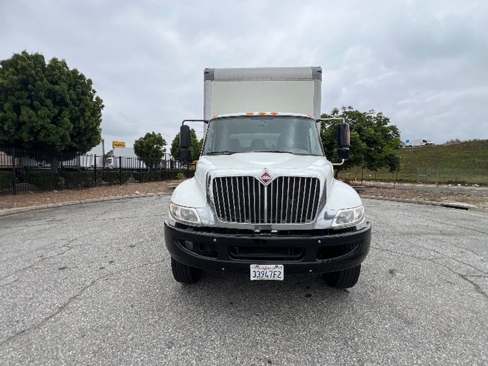 Medium Duty Box Truck-Light and Medium Duty Trucks-International-2019-4300-Torrance-CA-90,200\n\t\tmiles-$ 54,500 - Image 2