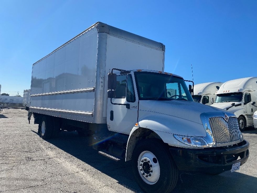 Medium Duty Box Truck-Light and Medium Duty Trucks-International-2019-4300-Torrance-CA-90,494\n\t\tmiles-$ 54,500 - Image 1