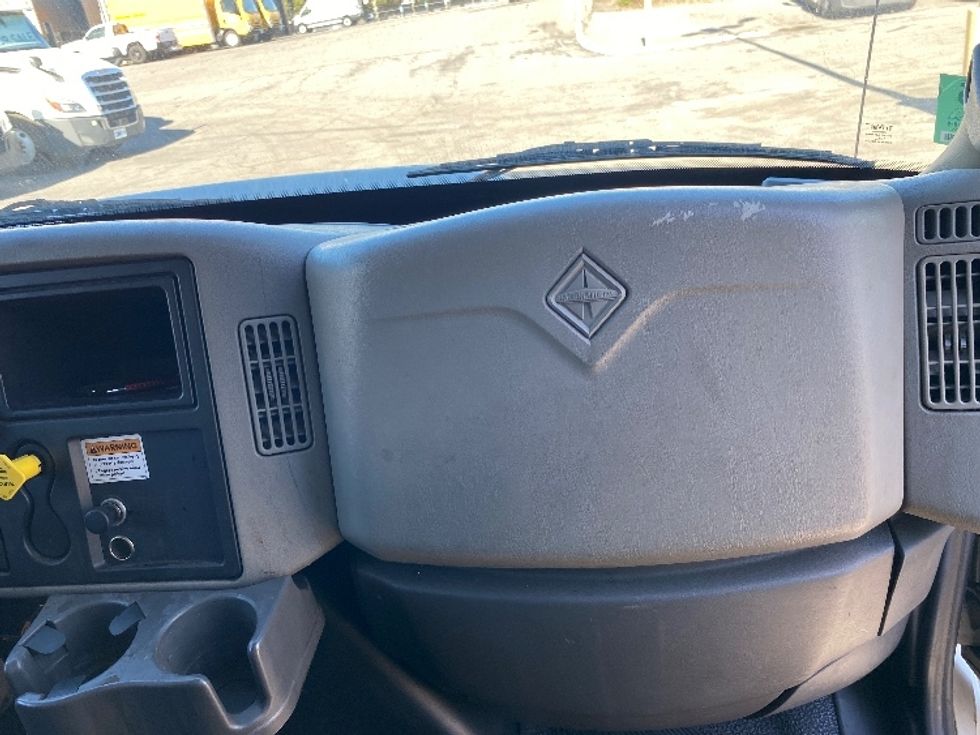 Medium Duty Box Truck-Light and Medium Duty Trucks-International-2019-4300-Torrance-CA-90,494\n\t\tmiles-$ 54,500 - Image 20