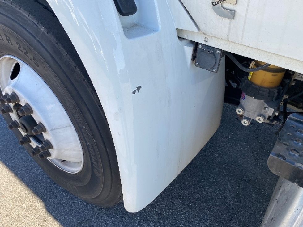 Medium Duty Box Truck-Light and Medium Duty Trucks-International-2019-4300-Torrance-CA-90,494\n\t\tmiles-$ 54,500 - Image 25