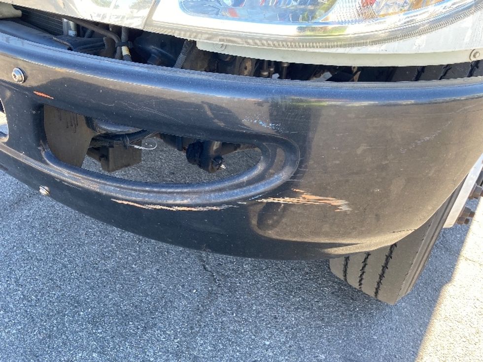 Medium Duty Box Truck-Light and Medium Duty Trucks-International-2019-4300-Torrance-CA-90,494\n\t\tmiles-$ 54,500 - Image 26