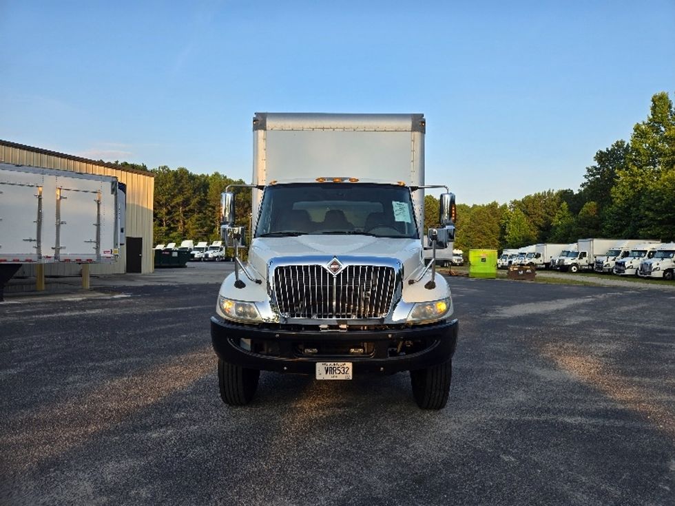 Medium Duty Box Truck-Light and Medium Duty Trucks-International-2019-4300-Villa Rica-GA-259,950\n\t\tmiles-$ 37,250 - Image 2