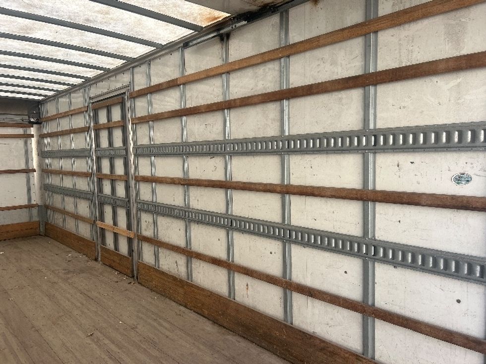 Medium Duty Box Truck-Light and Medium Duty Trucks-International-2019-4300-West Babylon-NY-110,329\n\t\tmiles-$ 16,000 - Image 10