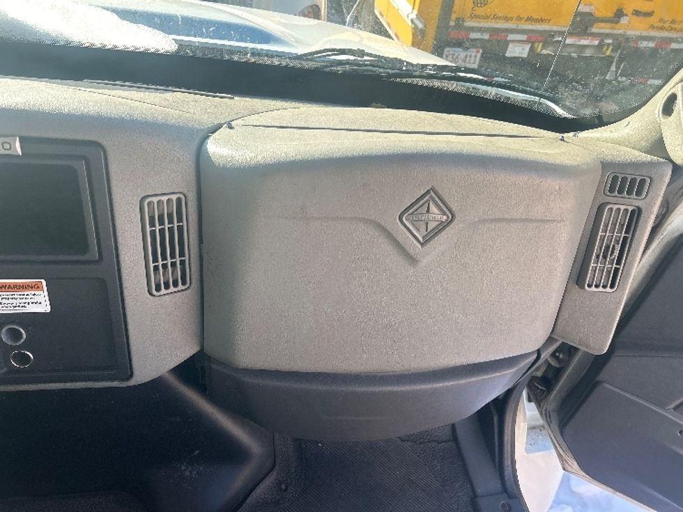 Medium Duty Box Truck-Light and Medium Duty Trucks-International-2019-4300-West Babylon-NY-110,329\n\t\tmiles-$ 16,000 - Image 19