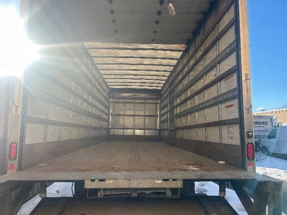 Medium Duty Box Truck-Light and Medium Duty Trucks-International-2019-4300-West Babylon-NY-110,329\n\t\tmiles-$ 16,000 - Image 7