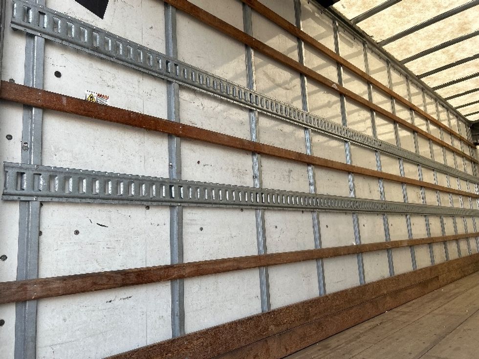 Medium Duty Box Truck-Light and Medium Duty Trucks-International-2019-4300-West Babylon-NY-140,011\n\t\tmiles-$ 43,750 - Image 10