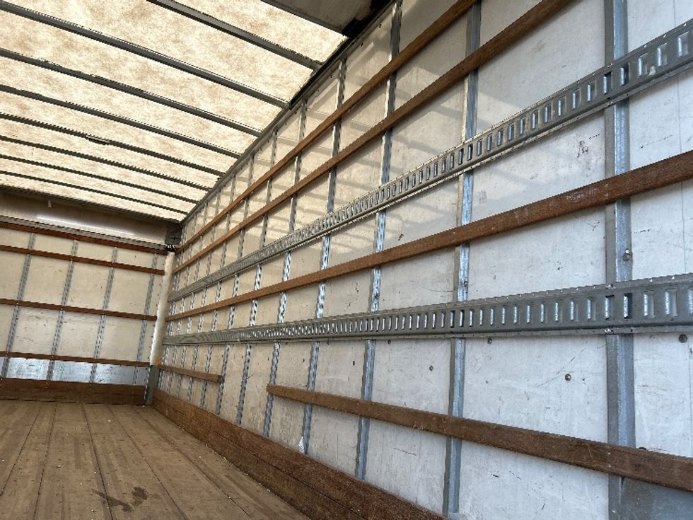 Medium Duty Box Truck-Light and Medium Duty Trucks-International-2019-4300-West Babylon-NY-140,011\n\t\tmiles-$ 43,750 - Image 11