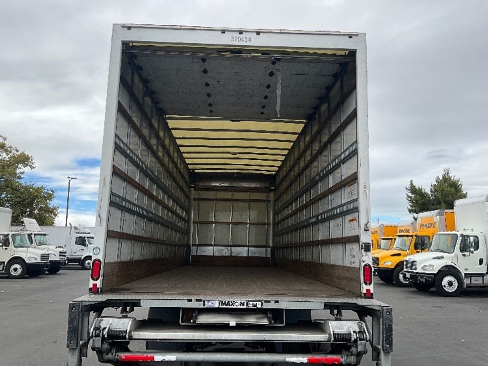 Medium Duty Box Truck-Light and Medium Duty Trucks-International-2019-4300-West Sacramento-CA-132,540\n\t\tmiles-$ 49,750 - Image 8