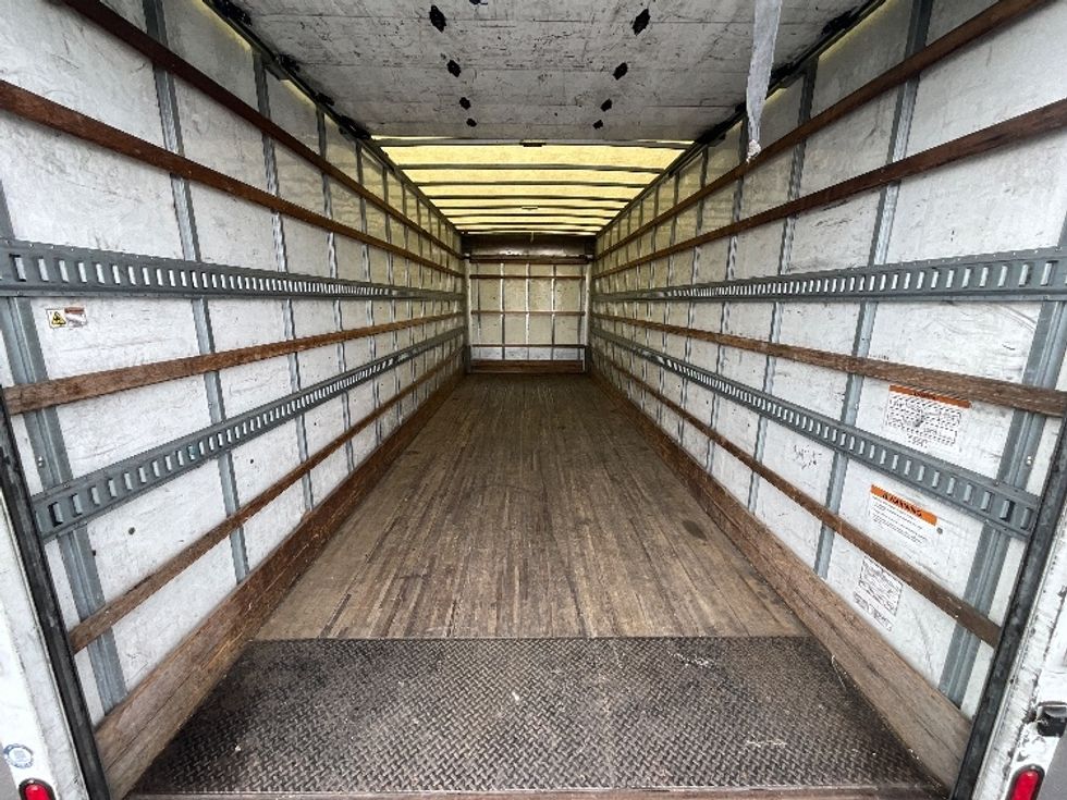 Medium Duty Box Truck-Light and Medium Duty Trucks-International-2019-4300-West Sacramento-CA-132,540\n\t\tmiles-$ 49,750 - Image 10